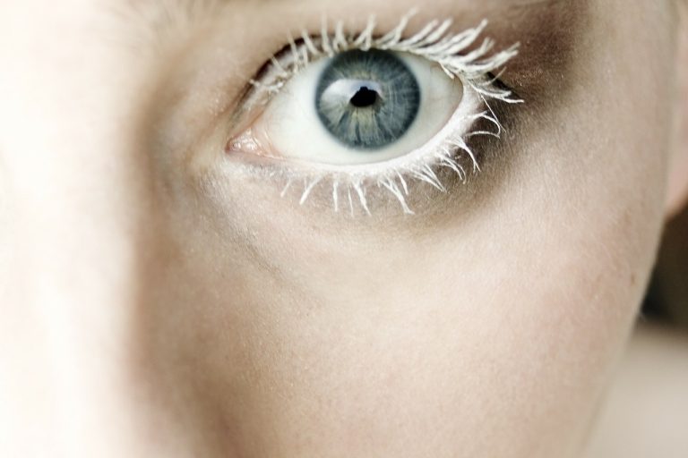 Trockene Augen bei Bildschirmarbeit? was hilft gegen Trockene Augen bei Bildschirmarbeit?